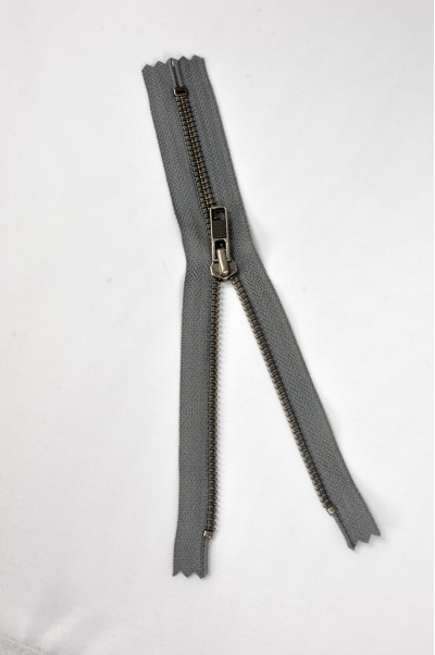 ZIP058 2號拉鏈 單頭拉鏈款式  紅古銅牙拉鏈  密尾拉鏈  不設單獨拉鍊訂購 細節-4